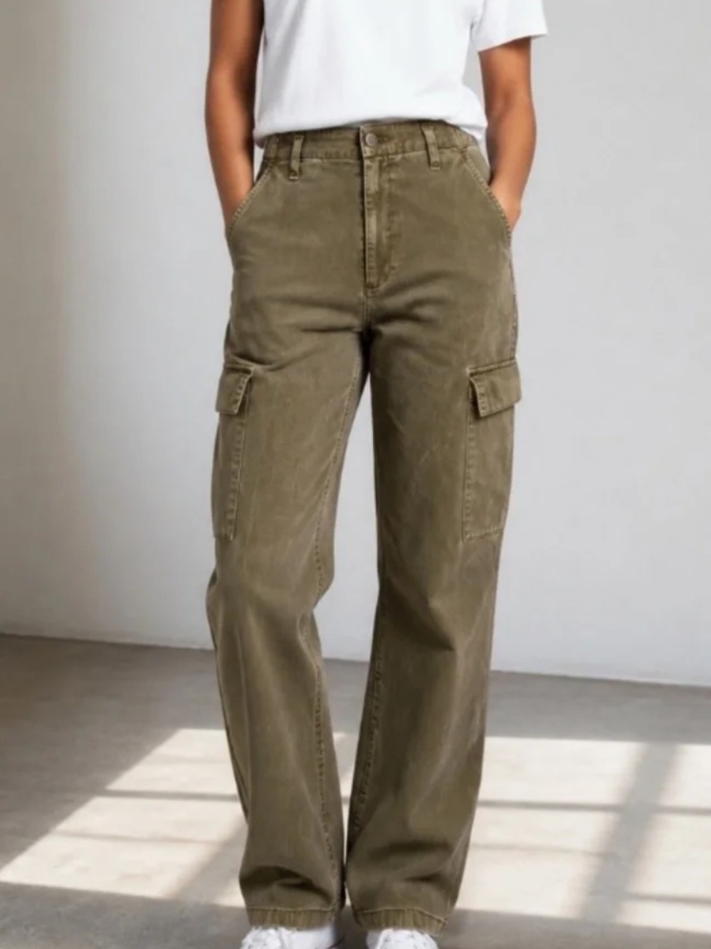 GAP Loose Khaki Cargo Pants Sz 4